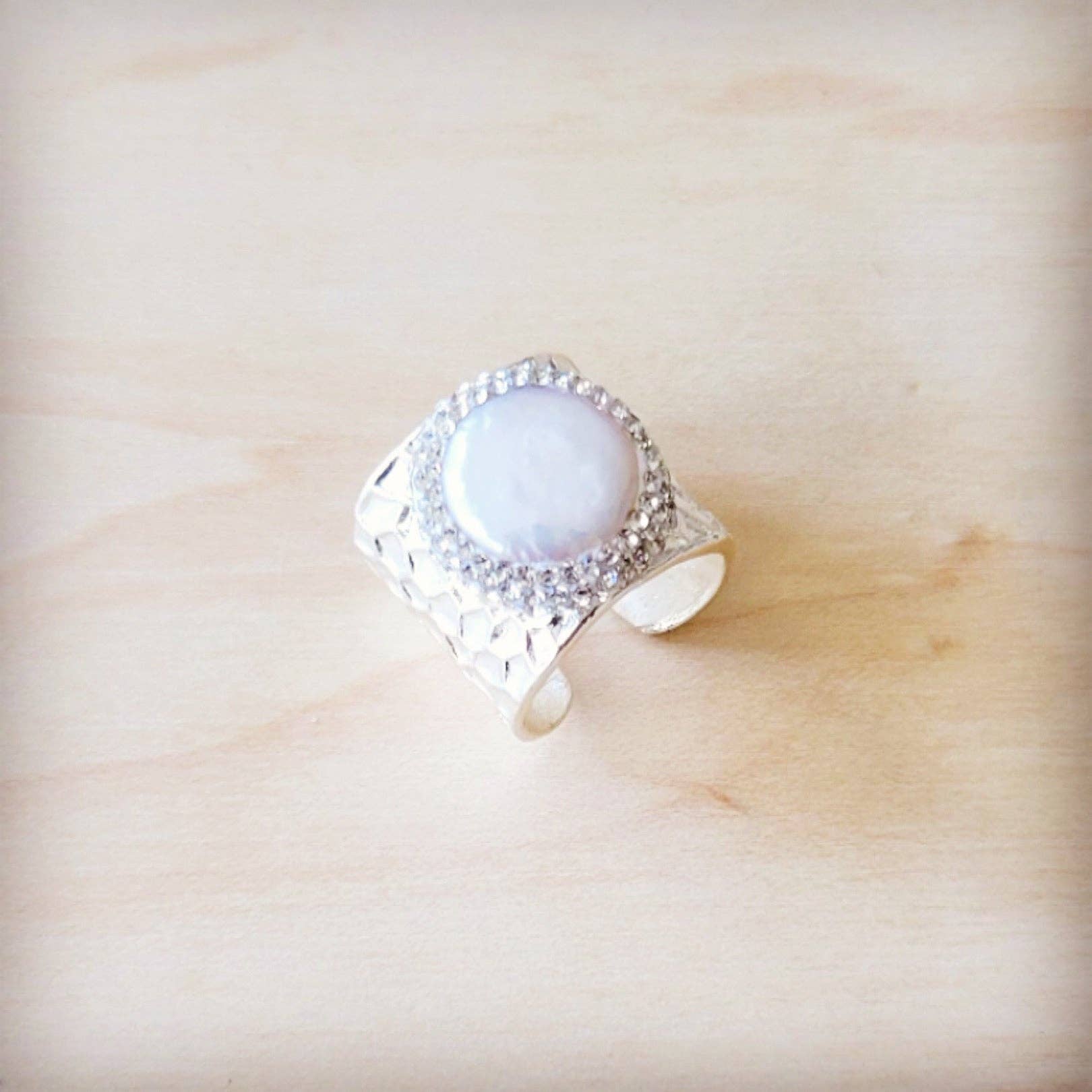 Hammered Silver & Mother-of-Pearl Ring 012ii