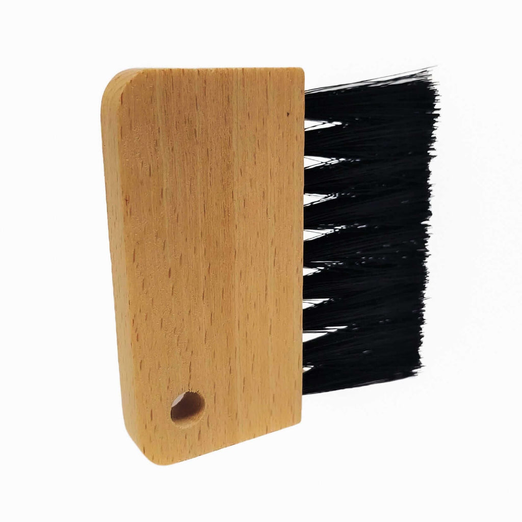 Travel Hat Brush: One Size